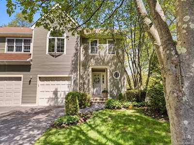 3103 Victoria Drive Mount Kisco, NY 10549
