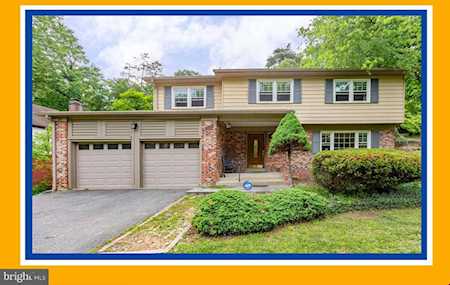 2058 Farragut Dr Stafford, VA 22554