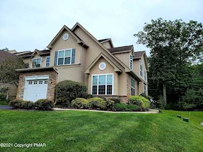 1712 Big Ridge Dr East Stroudsburg, PA 18302