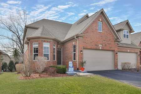 1624 Castle Lawn Ct Naperville, IL 60565