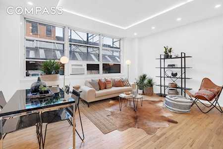 505 Court St #2-F Brooklyn, NY 11231