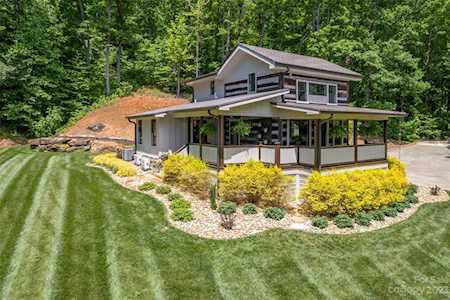 54 Holland Dr Columbus, NC 28722