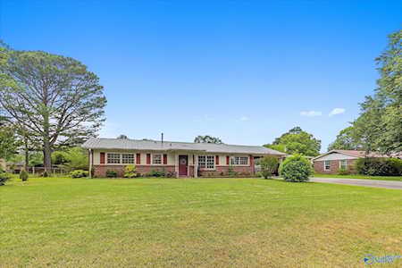 1611 SW 6th Avenue SW Decatur, AL 35601