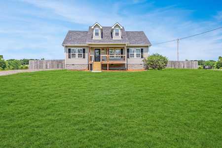 1126 Garners Creek Rd Dickson, TN 37055