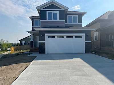 643 Heritage Dr Fort McMurray, AB T9K 2