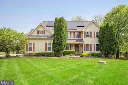 15 Angelica Dr Avondale, PA 19311
