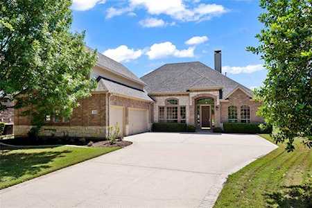 8860 Weston Lane Lantana, TX 76226