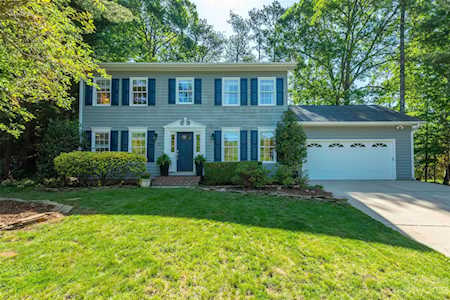 17 Bear Knoll Dr Asheville, NC 28805