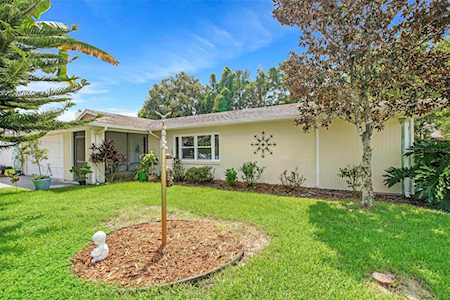 62 Wellesley Ln Palm Coast, FL 32164