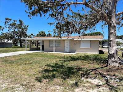 740 Harvey St Englewood, FL 34223
