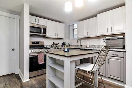 31 Queensberry St #B Boston, MA 02215
