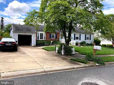 8 Alton Rd Newark, DE 19711