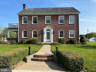 464 E Curtin St Bellefonte, PA 16823