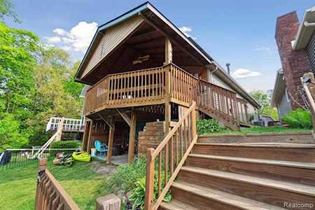 5511 Dooley Dr Fenton Twp, MI 48451