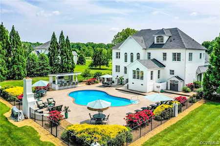 1346 Autumn Breeze Dr Oilville, VA 23129