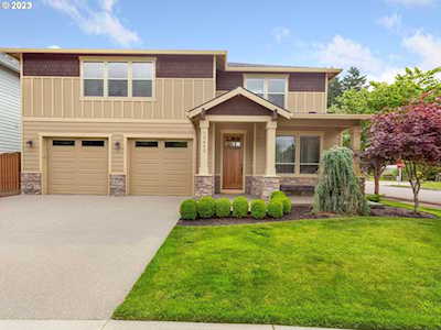 10403 NE 123rd PL Vancouver, WA 98682