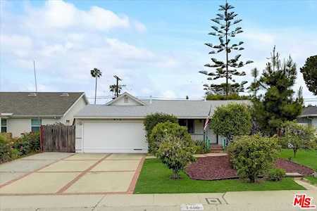 7906 Kittyhawk Ave Los Angeles, CA 90045