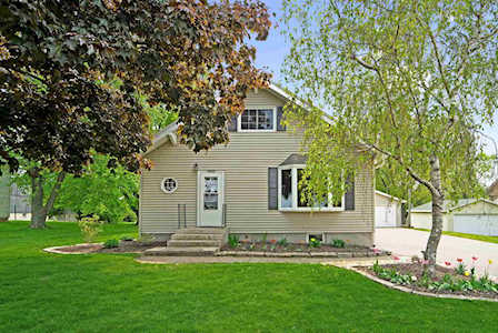 W3277 County Rd B Hilbert, Town of Woodville, WI 54129