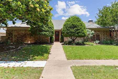 2207 Honeysuckle Drive Richardson, TX 75082