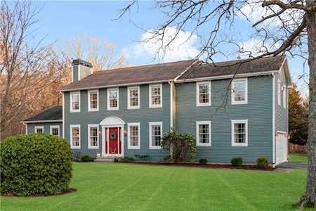 521 Big Water Rd South Kingstown, RI 02879