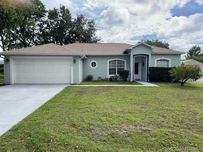 2215 Silver Palm Dr Edgewater, FL 32141