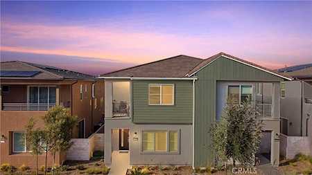 27250 Narrowleaf Willow Ln Valencia, CA 91381