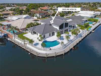3021 NE 47th St Lighthouse Point, FL 33064