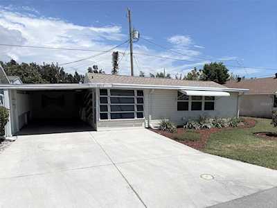 3917 116th Street Ct W Bradenton, FL 34210