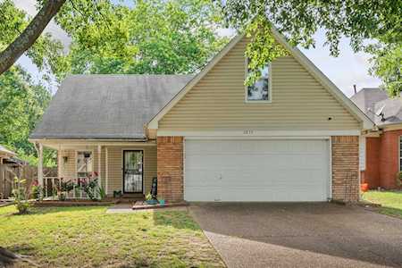2833 Morning Park Cv Memphis, TN 38016
