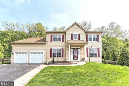 216 China Circle West Grove, PA 19390