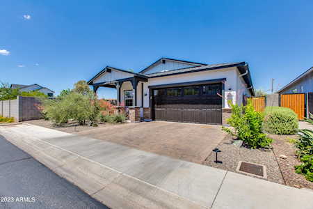 3830 E Crittenden Ln Phoenix, AZ 85018