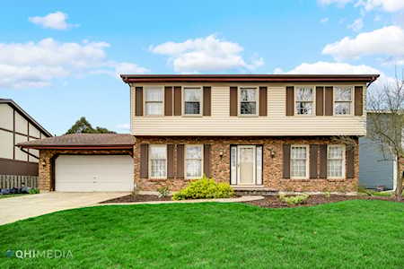 5674 Cascade Dr Lisle, IL 60532