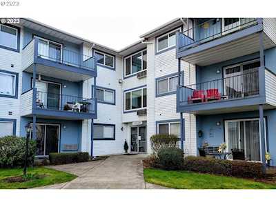950 Evergreen RD #122 Woodburn, OR 97071