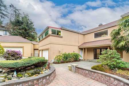 11804 Seola Beach Dr SW Burien, WA 98146