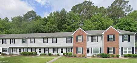 3510 Clover Meadows Dr Chesapeake, VA 23321