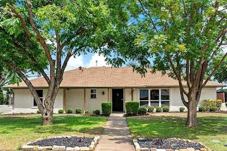 10020 Spokane Circle Dallas, TX 75229
