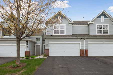 2744 Spy Glass Drive Chaska, MN 55318