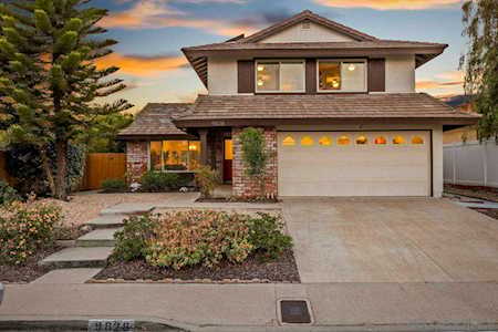 9828 Via Caceres San Diego, CA 92129