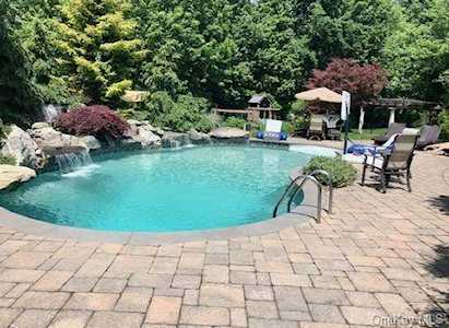 11 Bittern Drive Nanuet, NY 10954