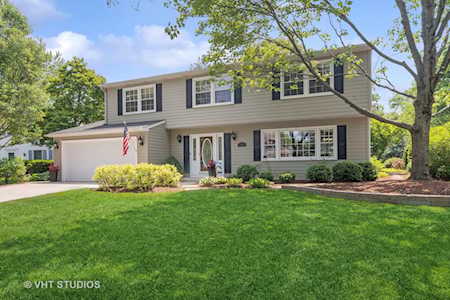 224 Winslow Ct Naperville, IL 60565