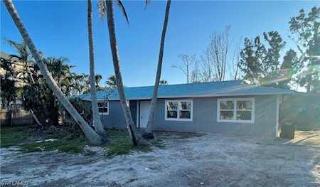 16680 Wisteria Dr Fort Myers, FL 33908