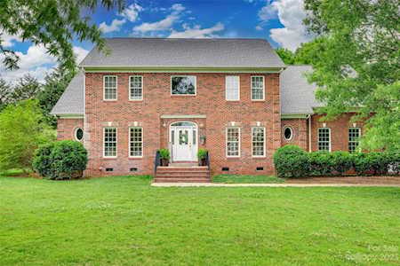 902 Haddonfield Dr Fort Mill, SC 29708