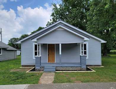 112 N West St Decherd, TN 37324