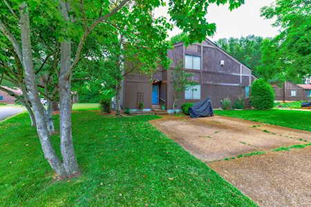 546 Doral Country Dr Nashville, TN 37221