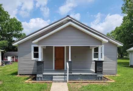 114 N West St Decherd, TN 37324