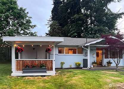 5605 227th St SW Mountlake Terrace, WA 98043