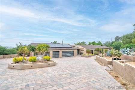 16117 Martincoit Rd Poway, CA 92064