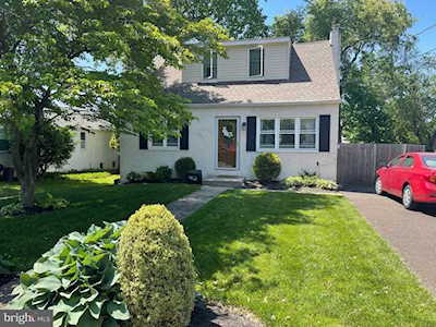 214 Madison Rd Willow Grove, PA 19090