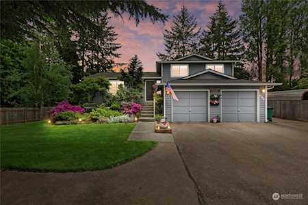 127 N 203rd St Shoreline, WA 98133