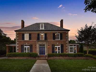 161 Kimberly Ave Asheville, NC 28804